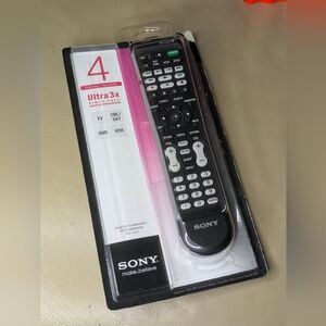 NEW Genuine SONY RM-VZ220 Universal Remote for 4 Devices  DVD VCR CD CABLE